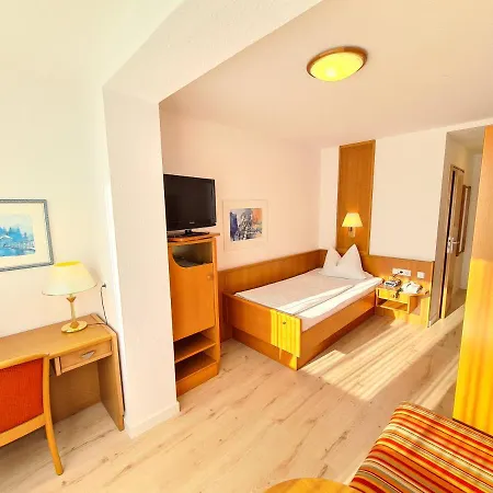 Hotel Thermenhotel Tannenhof 4*
