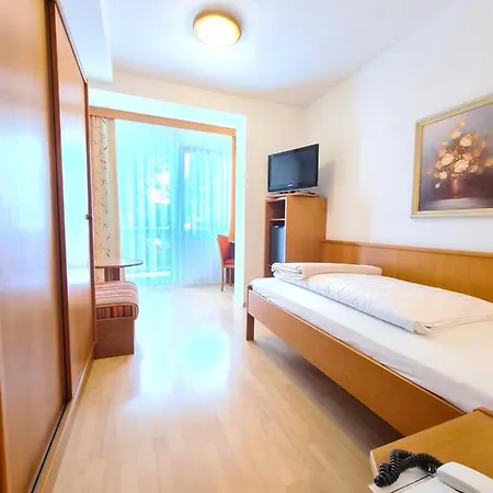 Thermenhotel Tannenhof Hotel 4*
