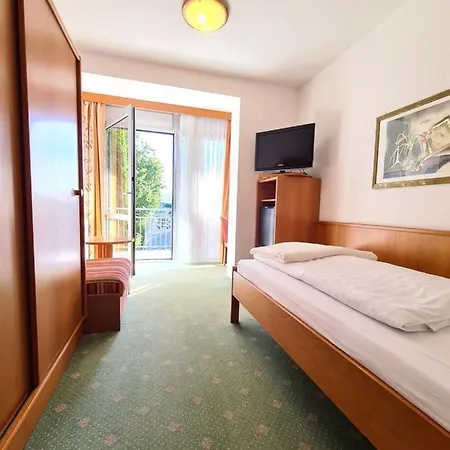 Thermenhotel Tannenhof 4*