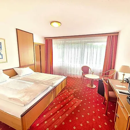 Thermenhotel Tannenhof - Ihr Wohlfuehl-hotel Otel